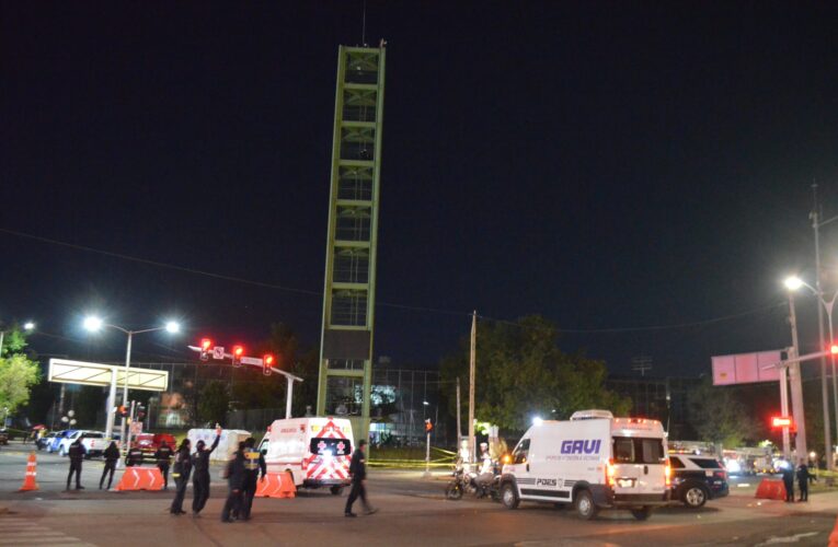 Hombre trepa la «Torre de la Esperanza» por presunta crisis nerviosa