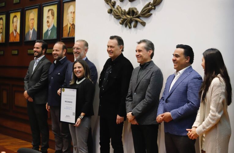 Luis Nava asiste al lanzamiento de la Red Estatal de Clústeres