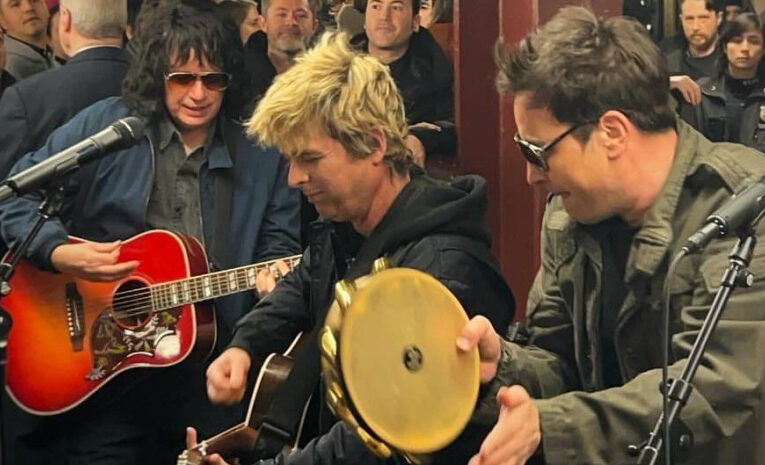 Concierto sorpresa en el metro de Nueva York de Green Day y Jimmy Fallon