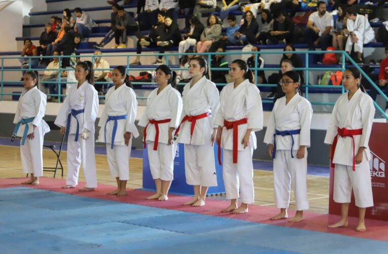 Estudiantes de la UAQ destacan en Torneo Selectivo Estatal de Karate