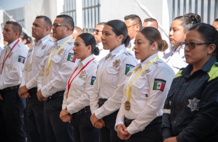 Reconocen a policías de El Marqués por su labor 