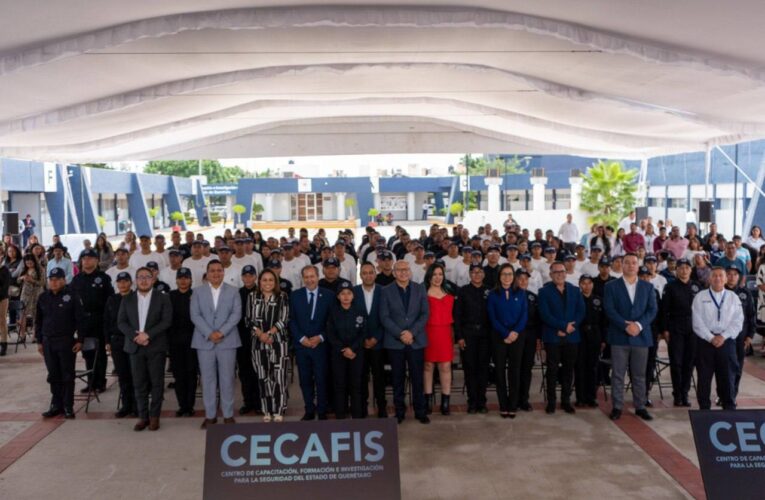 Califica CECAFIS 40 nuevos policías de proximidad a Querétaro