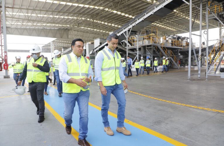 Luis Nava supervisa planta Broquers Ambiental en Querétaro