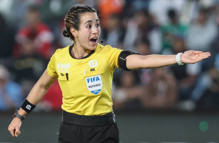 Debuta Katia Itzel García, árbitra mexicana en Juegos Olímpicos 