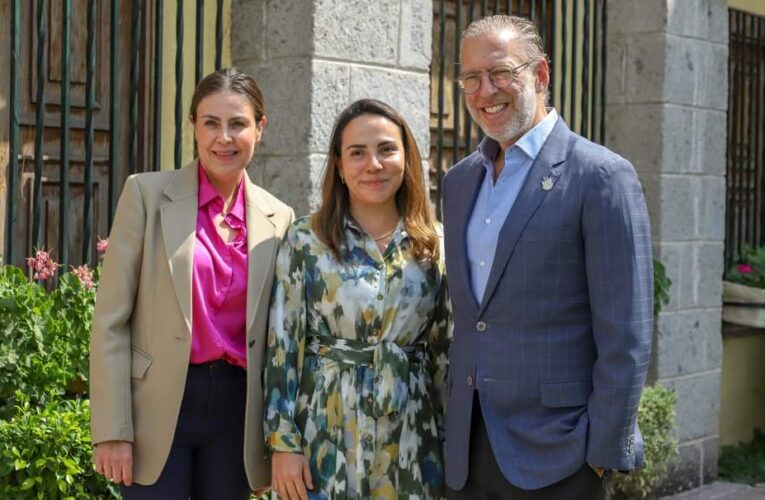 Trabajo coordinando para impulsar la hotelería