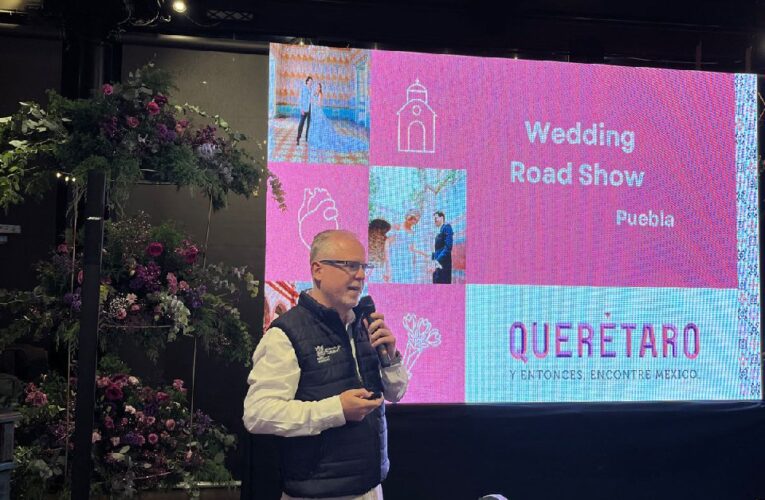 Promueven turismo de romance queretano en Puebla