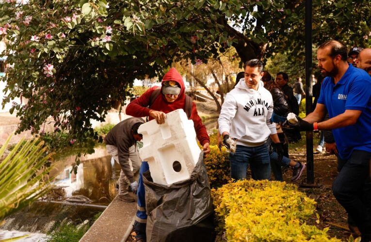 Participan en el saneamiento del río Querétaro