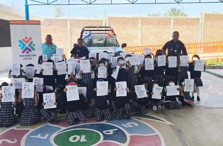 Niños de El Zamorano Disfrutan del Taller «Mi amigo Policía»