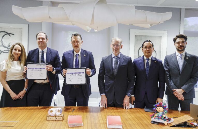 Banco Santander otorgará mil becas de salud financiera para emprendedores de Corregidora