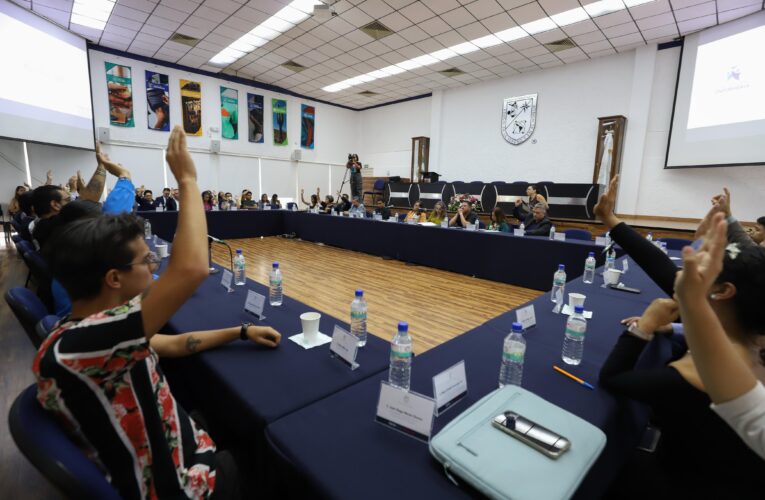 La UAQ ofrecerá la carrera de Ingeniería en Agrobiotecnología en el campus Pedro Escobedo. Además, el Consejo Universitario aprobó reformas académicas y cambios en la administración central.