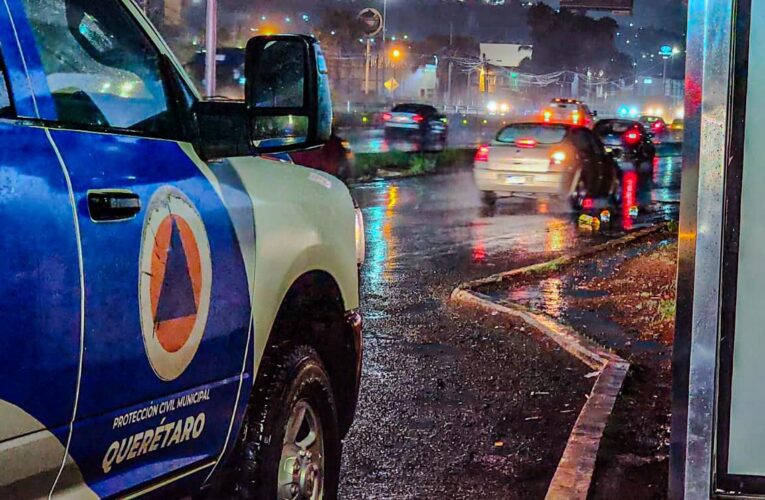 Protección Civil de Querétaro atiende 16 reportes menores tras lluvias del jueves
