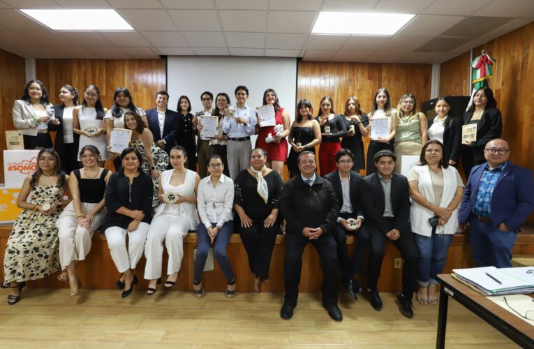 Estudiantes de Química UAQ presentan innovadoras propuestas alimentarias basadas en tendencias y necesidades actuales