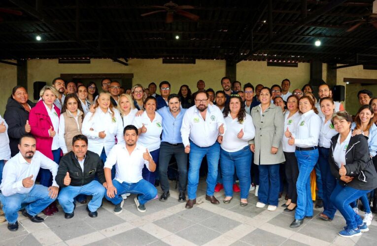 Las y los maestros, aliados fundamentales para un mejor futuro de las juventudes: Agustín Dorantes