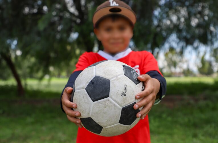 Arranca construcción de nuevo campo de fútbol en Amazcala, con inversión de 20 millones de pesos