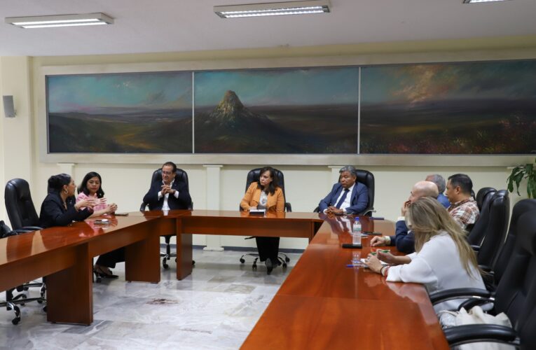 UAQ y Canacintra impulsan alianza estratégica para innovación y desarrollo tecnológico