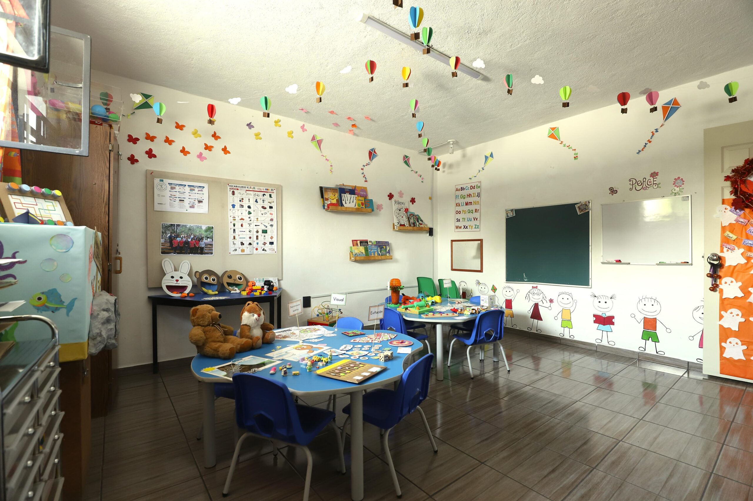 Aumenta la demanda de atención en las Centrales de Servicios a la Comunidad de Psicología y Educación de la UAQMás de 2 mil 800 consultas se han registrado en el primer semestre de 2025 en sus seis sedes en el estado.