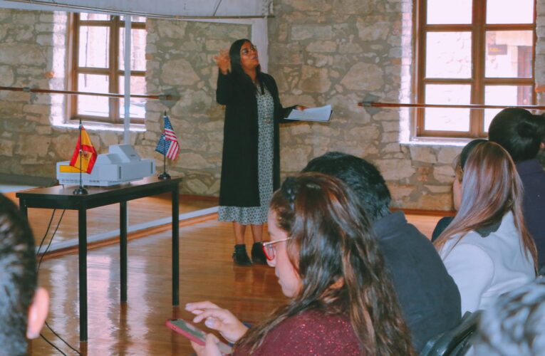 Destaca UAQ relevancia de habilidades metalingüísticas en la academia