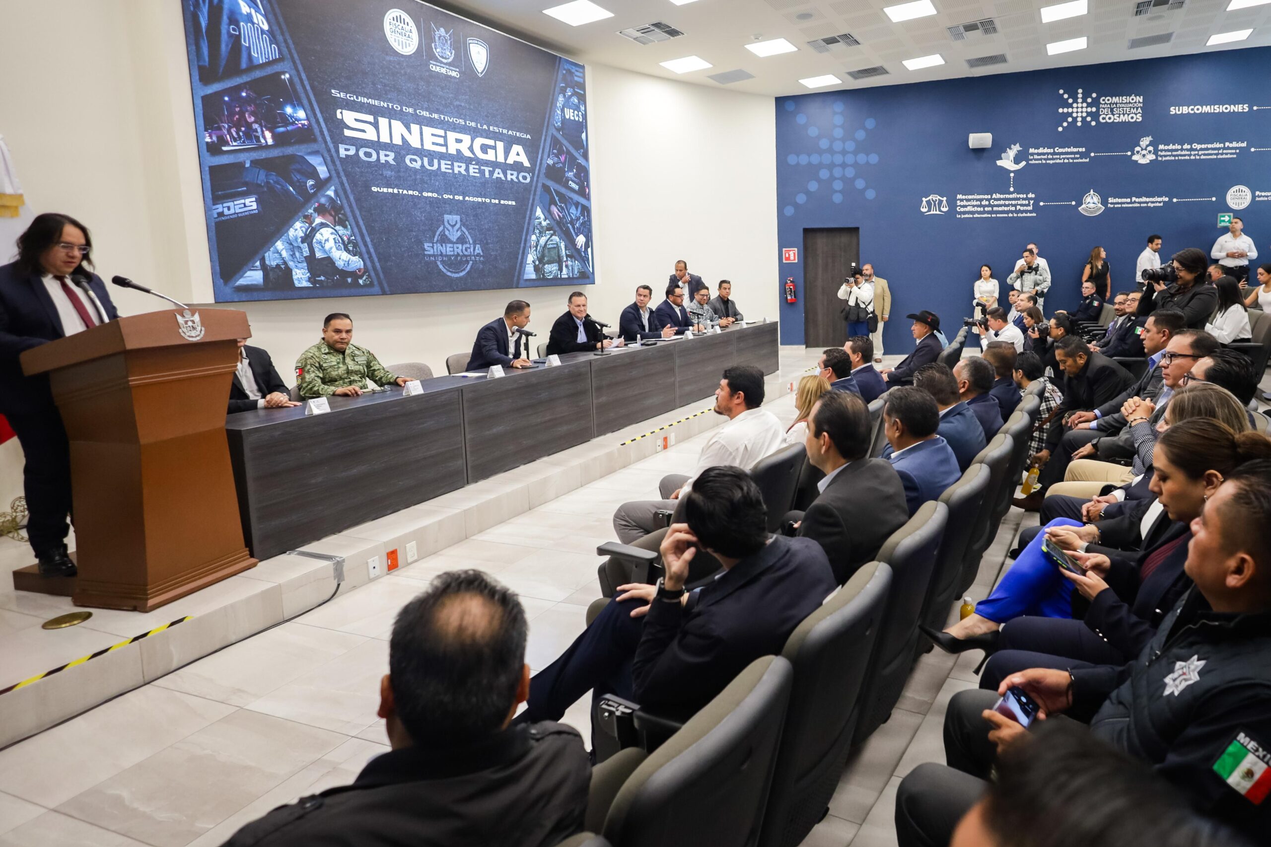 Corregidora reafirma su compromiso con la seguridad en reunión de la estrategia “Sinergia por Querétaro”