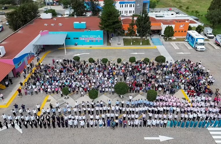 Más salud, apoyo social y atención a los adultos mayores en el primer año de gobierno