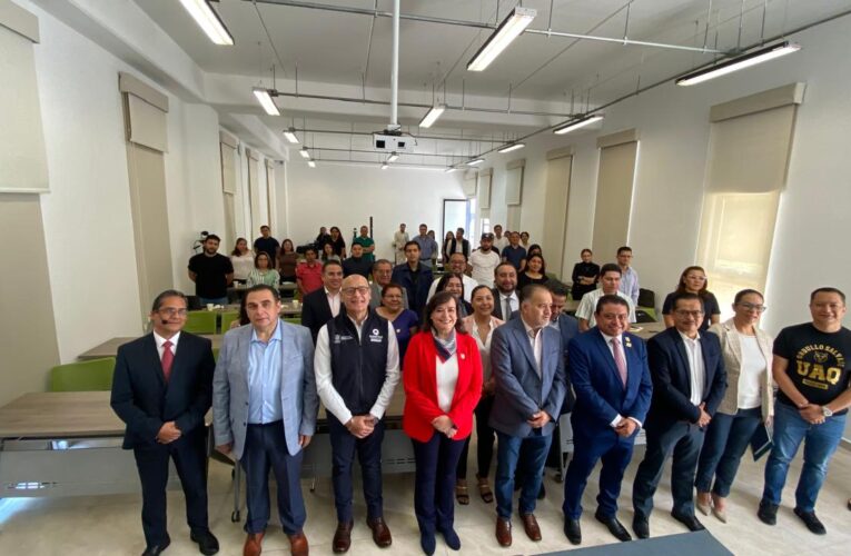 UAQ refrenda su compromiso con la capacitación fiscal en Querétaro