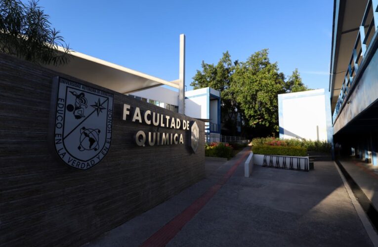 Egresado de la UAQ recibe premio internacional de la Real Sociedad Española de Química