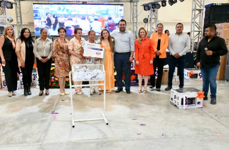 Colón festeja con alegría y reconocimiento a más de 2 mil adultos mayores