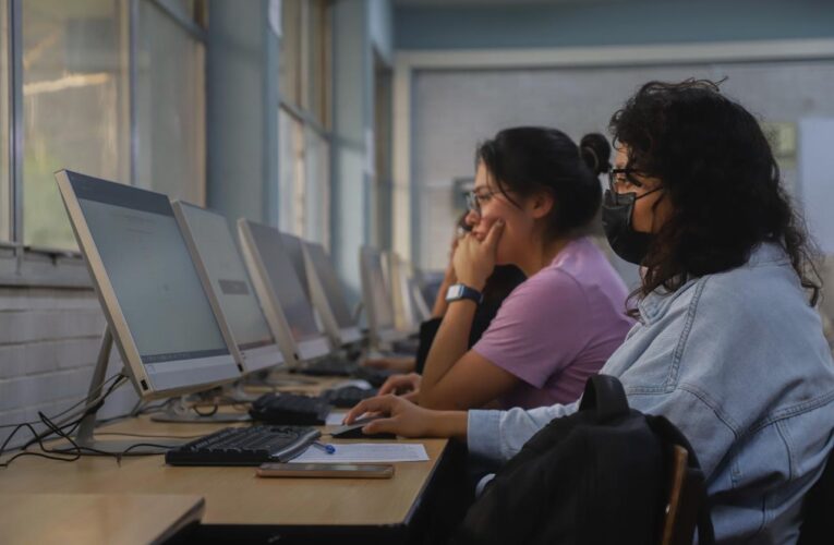 UAQ impulsa diagnóstico para fortalecer el bienestar laboral universitario