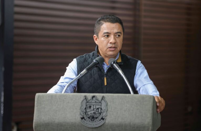 Corregidora exigirá reparación de daños tras accidente en Santa Bárbara; empresa concesionaria cuenta con seguro