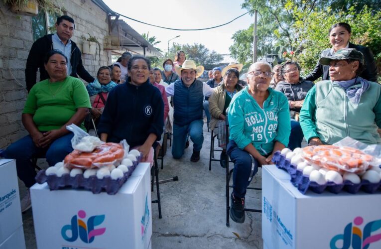El Marqués amplía entrega de apoyos alimentarios: distribuirán cinco mil despensas para personas adultas mayores