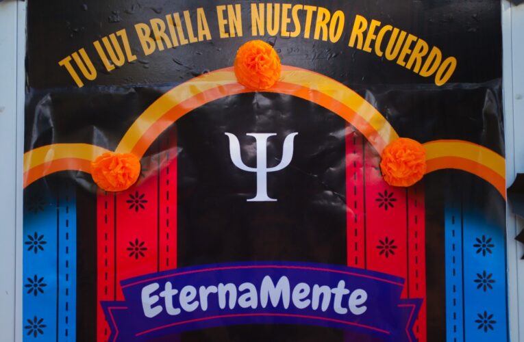 Reflexionan en la UAQ sobre el duelo y los rituales que ayudan a sanar la pérdida