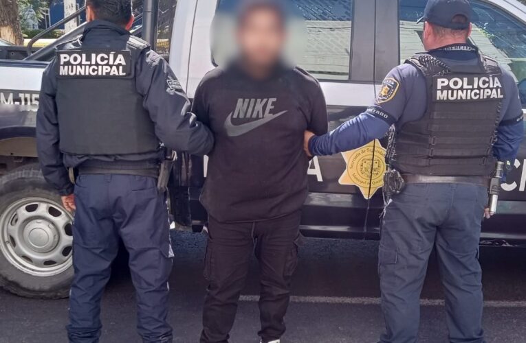 Detienen a conductor por desobediencia y agresión a la autoridad municipal; tenía carpeta de investigación vigente