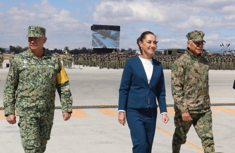 Claudia Sheinbaum reconoce al personal que apoyó a la población tras las lluvias intensas