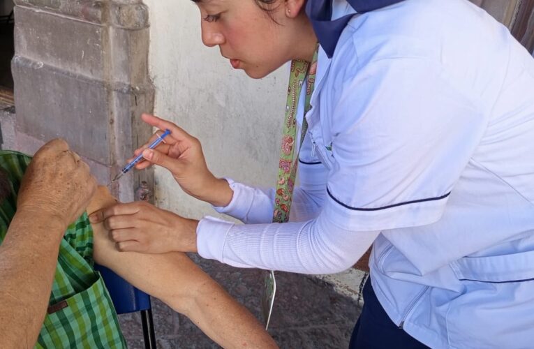 Refuerza SESA acciones preventivas ante el descenso de temperaturas en Querétaro ❄️💉