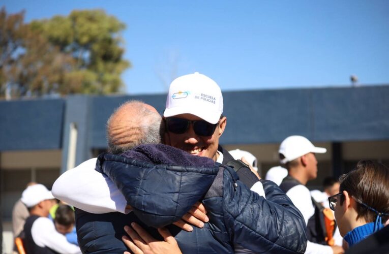 Familias conocen el modelo de formación policial del CECAFIS