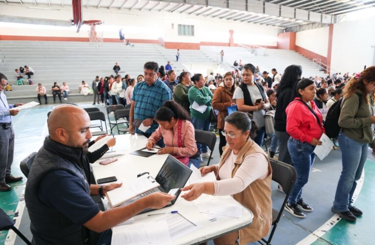 SEDESOQ continúa con la entrega de Tarjetas Contigo a beneficiarios del municipio de Colón