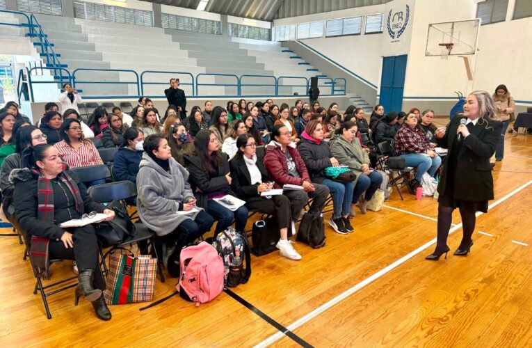 Impulsa USEBEQ la inclusión educativa mediante capacitación docente