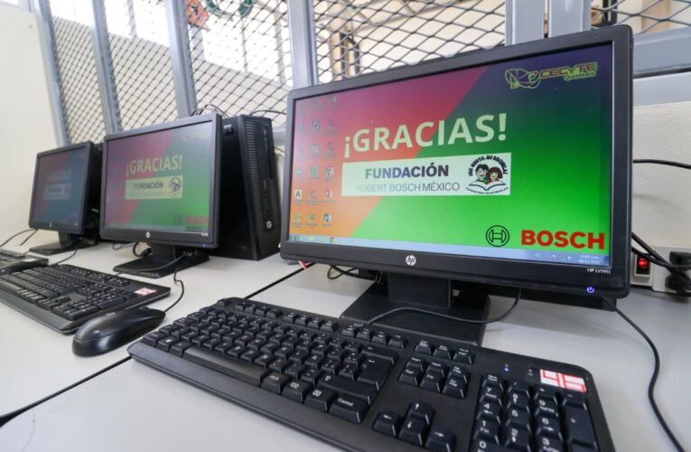 Autoridades entregan equipamiento y rehabilitación del Taller Industrial en CECyTEQ La Esperanza