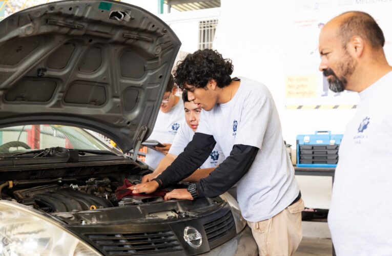Analiza UAQ impacto de la migración regular en la transformación del mercado laboral