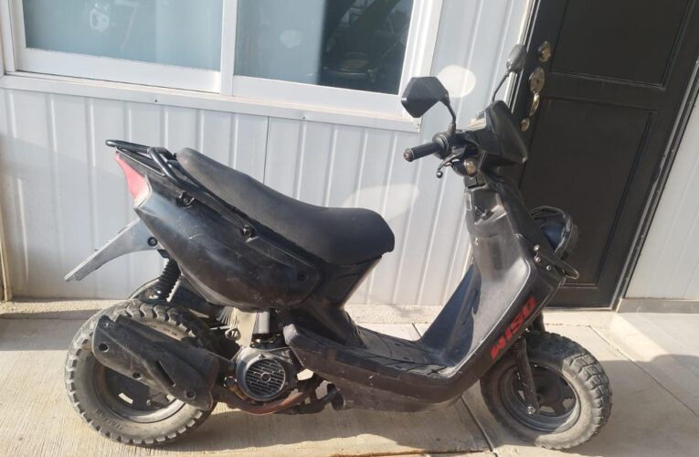 Policía Municipal de Colón recupera motocicleta con reporte de robo vigente