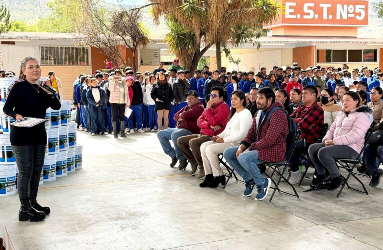 USEBEQ destina más de 500 mdp para mejorar escuelas de educación básica en Querétaro