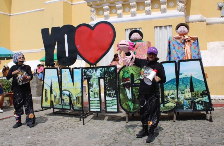 UAQ comparte su trabajo antropológico con la niñez guatemalteca a través de un taller creativo en la Biblioteca Nacional