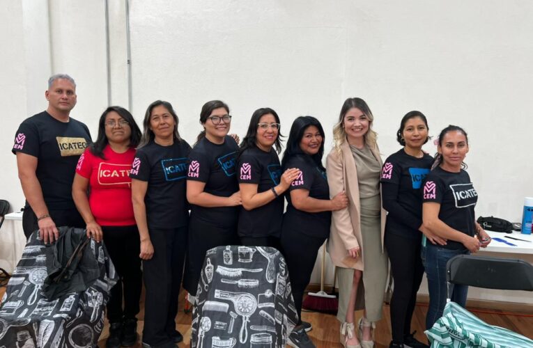 Celebran a la primera generación del Centro de Empoderamiento para las Mujeres en Querétaro