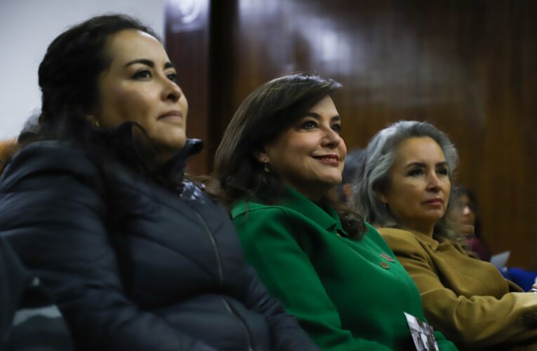 Presentan documental por el 15 aniversario de la Biblioteca Infantil Universitaria de la UAQ