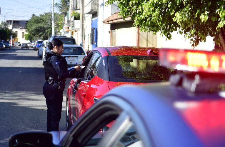 Uso del celular al conducir se mantiene como una de las principales infracciones viales en Corregidora durante 2025