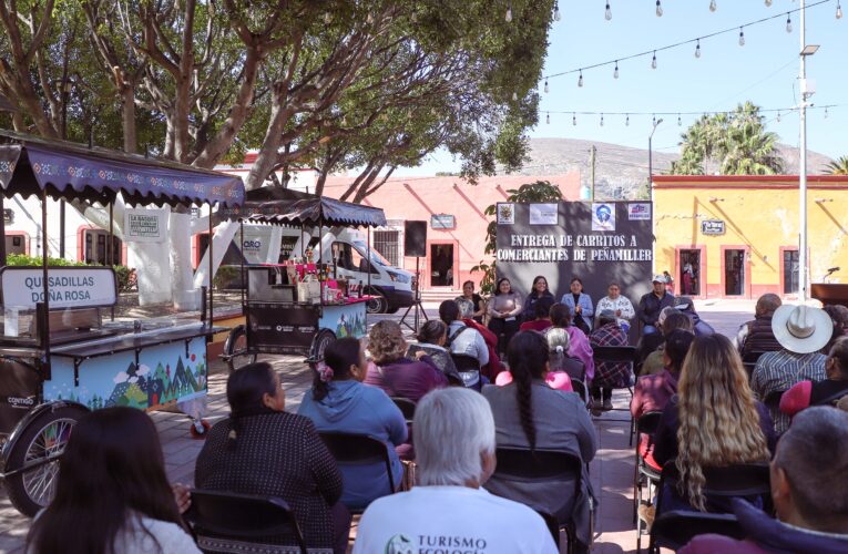 SECTUR entrega 21 carritos para venta de artesanías y alimentos en Peñamiller como apoyo a familias afectadas por lluvias