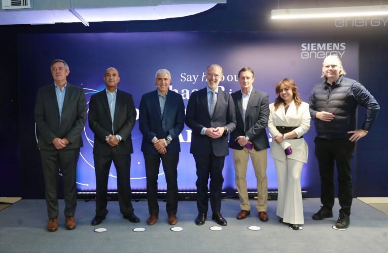 Marco Antonio Del Prete Tercero inaugura la expansión del hub de Siemens Energy en Querétaro