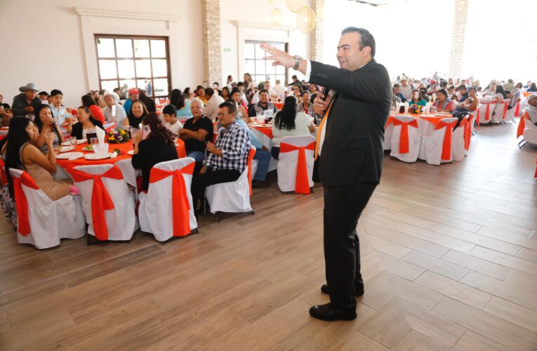 El Alcalde Gaspar Trueba Celebró la Unión de 74 Parejas en Legítimo Matrimonio