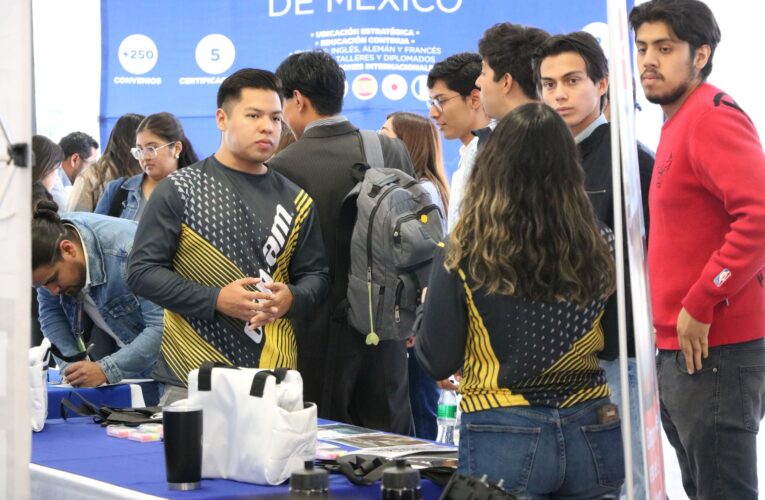 Fortalecen estudiantes de la UPQ su proyección profesional en la Feria de Empleabilidad Haz Match 2026