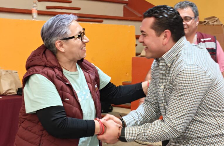 Asiste Beto Nava a foro legislativo en respaldo al magisterio