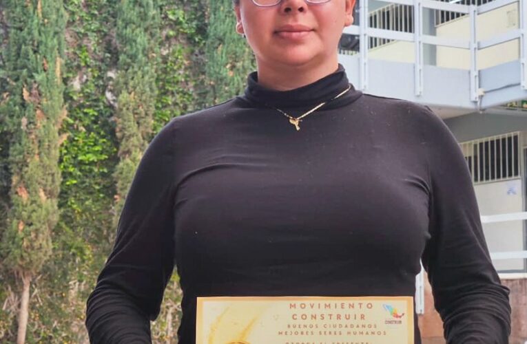 Estudiante de la UAQ obtiene el primer lugar en el Concurso Estatal de Oratoria 2026